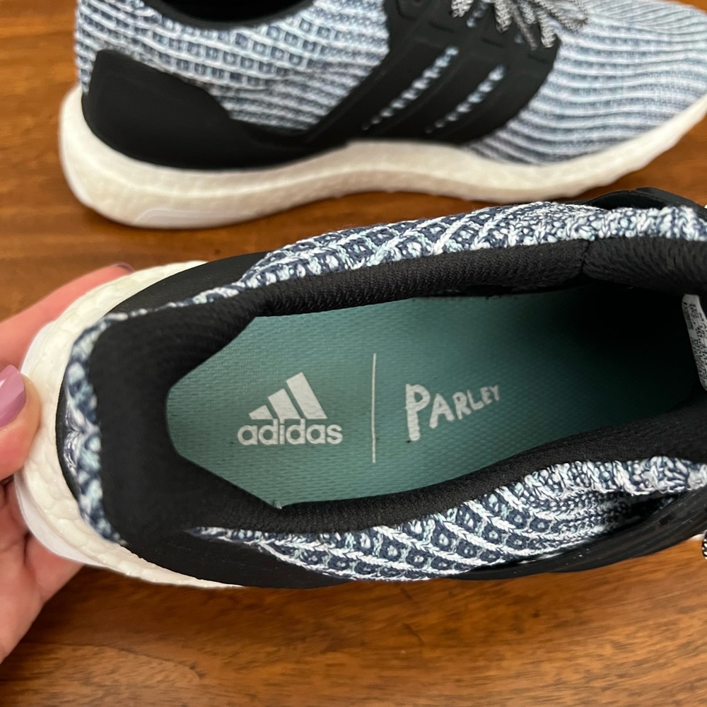 Adidas Parley X Ultra Boost 4.0 Ftwr White/Carbon Blue/Spirit Men’s US 10.5 - Picture 3 of 8